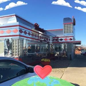 Meet your Posher, Vassiliki